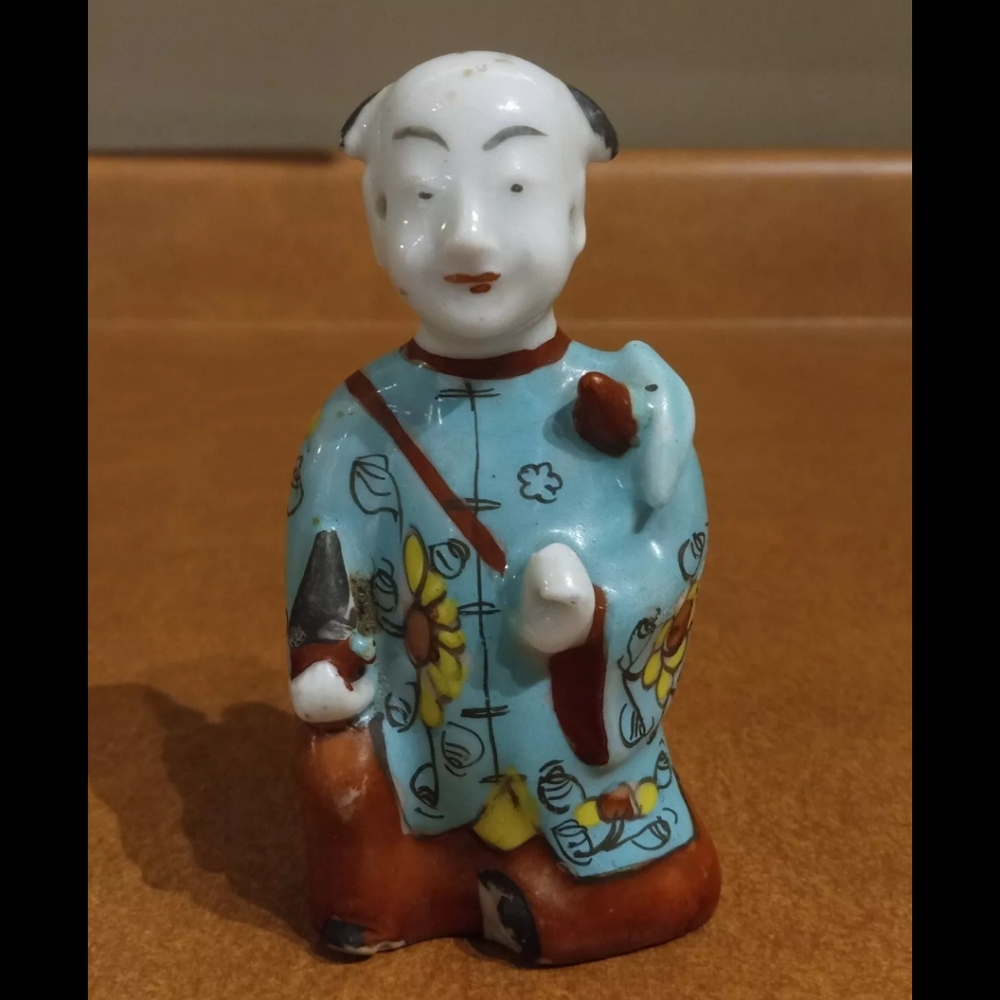 Rare Chinese 19th Century Famille Rose Porcelainw Figure China Incense Holder
